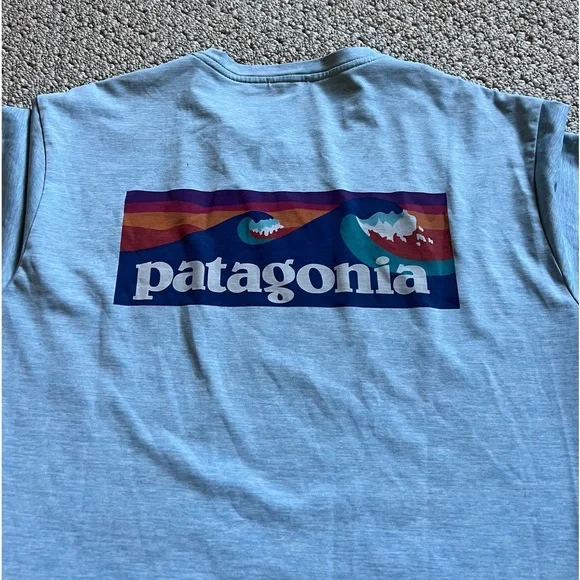 NWT Marmot Shorts med and NWOT Patagonia Tee med - Picture 3 of 13